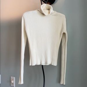 BP BASIC PIECES
TURTLENECK KNIT SWEATER